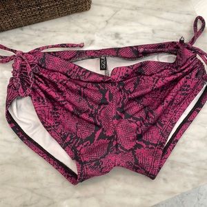 Onzie side tie shorts